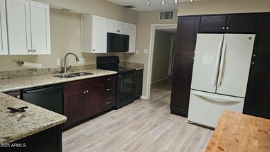 4208 E Montecito Ave, Phoenix, AZ 85018 - photo 6