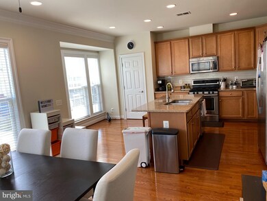 43630 White Cap Terrace, Chantilly, VA 20152 - photo 2