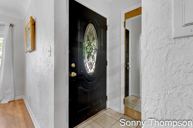 Sonny Thompson - 850 Mulford SE-4