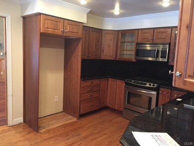 2135 Laurel Grove Ct, Buck Hill Falls, PA 18323 - photo 5