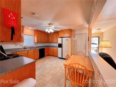 702 Hidden Creek Cir, Salisbury, NC 28147 - photo 6