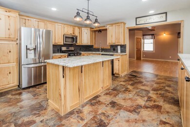 7609ColumbusRd-80