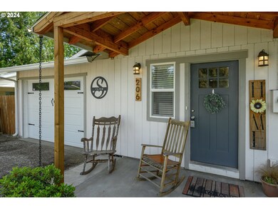 206 N 6th St, Carlton, OR 97111 - photo 6