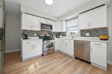 1315 Taft Ave unit 2, Wheaton, IL 60189 - photo 2