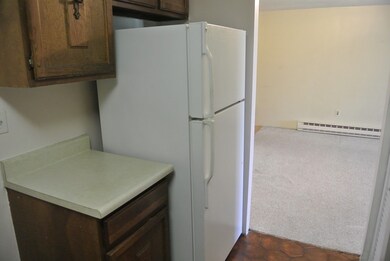 31 Lodgen Ct unit 4B, Malden, MA 02148 - photo 6