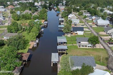 6117 Kiowa St, Kiln, MS 39556 - photo 3