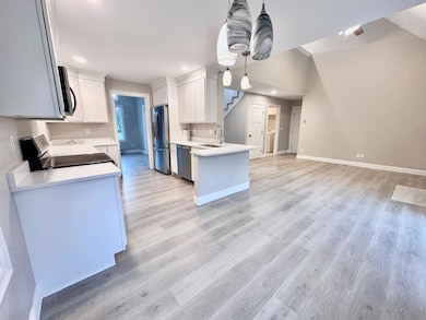 3 Freedom Dr unit 17, Dover, NH 03820 - photo 4