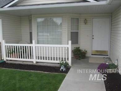 2113 Fall Ct, Nampa, ID 83686 - photo 3