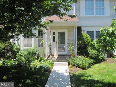 263 Leedom Way unit 98, Newtown, PA 18940 - photo 2