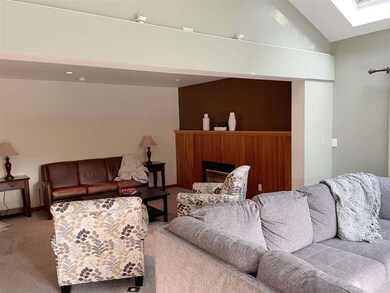 352 S Cove Rd, Burlington, VT 05401 - photo 4