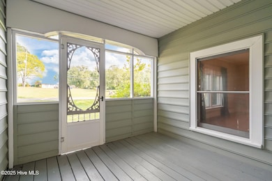 110 Bingham St, Carthage, NC 28327 - photo 5