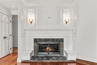 480 Cognewaugh Rd Cos Cob CT-large-019-0