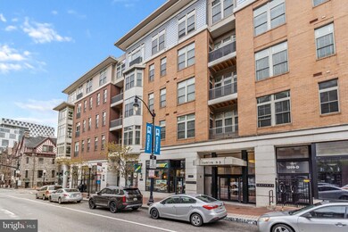 Twelve 09 unit 417, Baltimore, MD 21201 - photo 2