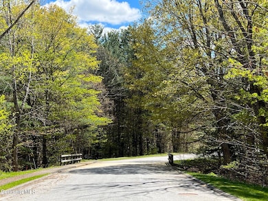 18 Old Farm Ln, Pittsfield, MA 01201 - photo 3