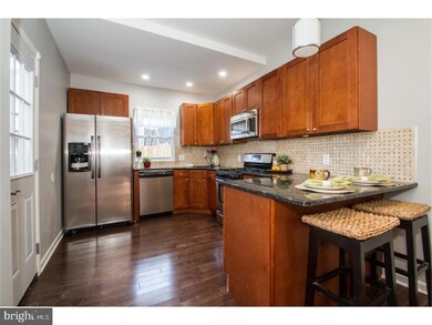 2228 Reed St, Philadelphia, PA 19146 - photo 7