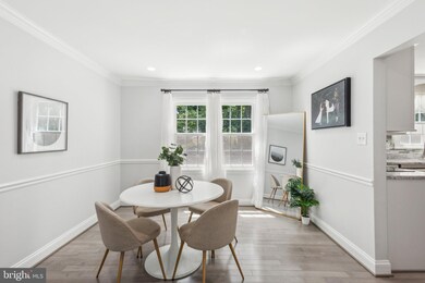 7704 Groveland Heights Ct, Springfield, VA 22153 - photo 5