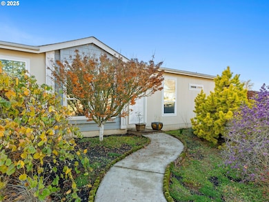 17123 SW Eldorado Dr, Portland, OR 97224 - photo 2