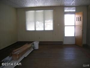 268 E Ridge St, Coaldale, PA 18218 - photo 3