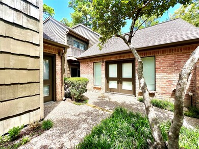 200 Sugarberry Cir, Houston, TX 77024 - photo 2