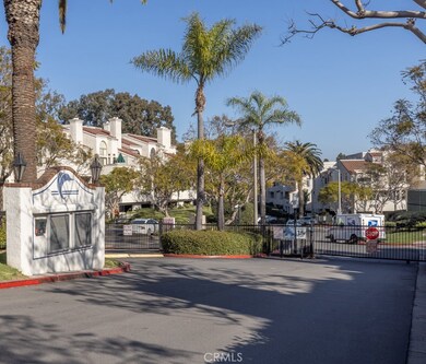 5031 Dorado Dr unit 109, Huntington Beach, CA 92649 - photo 2