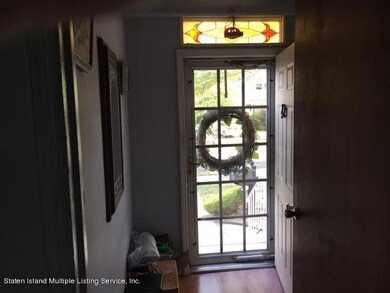21 Amelia Ct, Staten Island, NY 10310 - photo 2