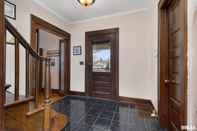 2220 Claussen St, Davenport, IA 52802 - photo 3