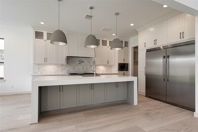 1305 Overhill St, Houston, TX 77018 - photo 7