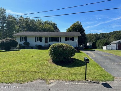 2005 Piney Point Rd, Troy, NY 12180 - photo 2