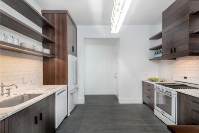 201BroadStreet-19