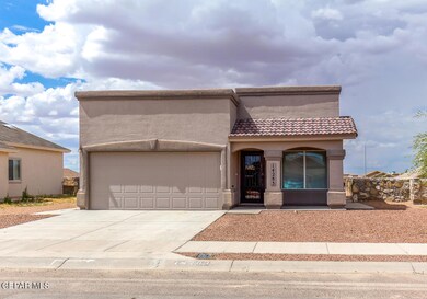 14283 Desert Point Dr, El Paso, TX 79928 - photo 2