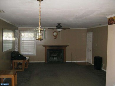 110 Stone Henge Dr, Swedesboro, NJ 08085 - photo 4