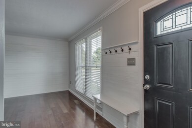 806 Rhine Ct, Frederick, MD 21701 - photo 2