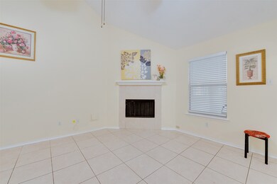 7219 Seton Lake Dr, Houston, TX 77086 - photo 6
