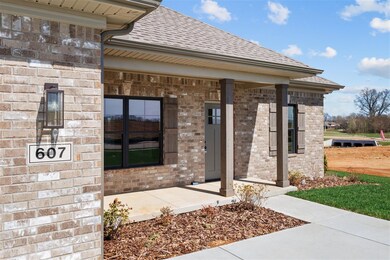 607 Thoroughbred Way, Franklin, KY 42134 - photo 4