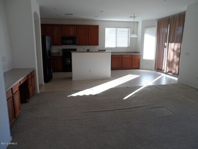 LARGE GREAT ROOM