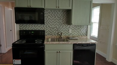 42 S Lenox St unit 2, Worcester, MA 01602 - photo 2