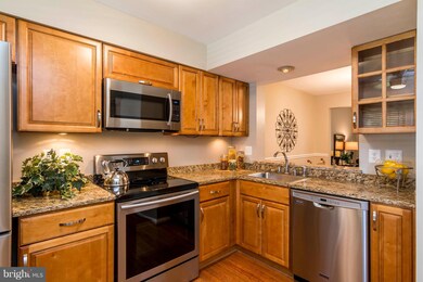 3742 Angelton Ct, Burtonsville, MD 20866 - photo 5