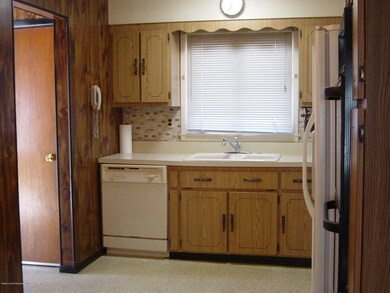 2002-04-27 001 007