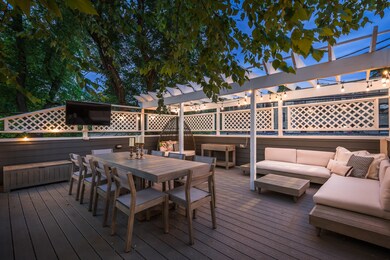 4815 N Hamilton Ave, Chicago, IL 60625 - photo 2