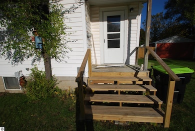 240 State St, West Branch, MI 48661 - photo 5