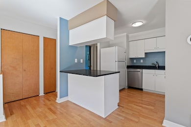 2321 Pillsbury Ave S, Minneapolis, MN 55404 - photo 4