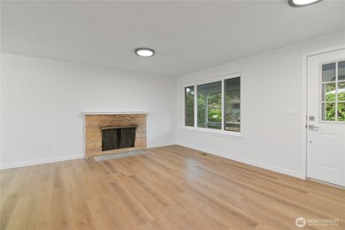 120 NE 166th St, Shoreline, WA 98155 - photo 4