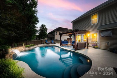 780 Virginia Pine Ln, Clover, SC 29710 - photo 6