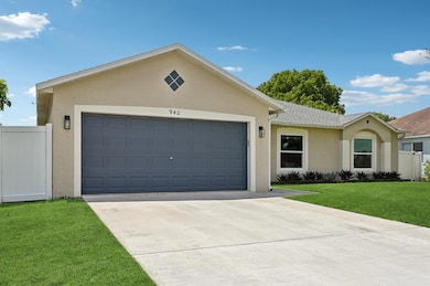 940 SW Jeremko Ave, Port Saint Lucie, FL 34953 - photo 2