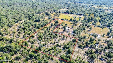 000 Peacock Cir, Youngstown, FL 32466 - photo 2