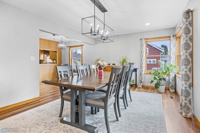 Living/dining area
