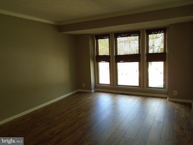 5919 Cedar Fern Ct, Columbia, MD 21044 - photo 2