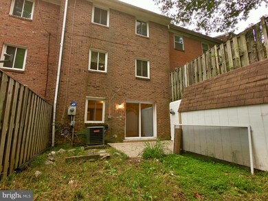 7412 Larne Ln, Lorton, VA 22079 - photo 3