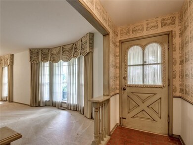 12017 Camelot Dr, Oklahoma City, OK 73120 - photo 3