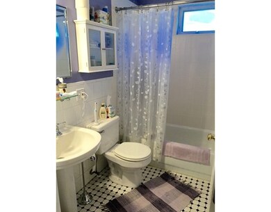 38 Custer St unit 3, Jamaica Plain, MA 02130 - photo 4